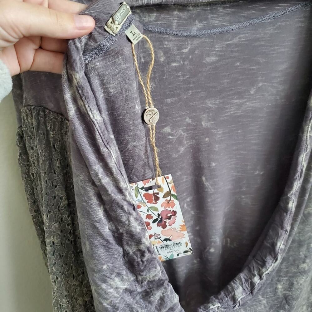 NWT Gimmicks Open Back Blouse - Picture 10 of 10